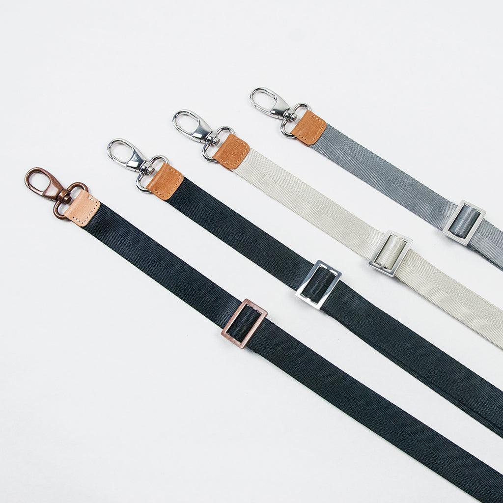 Shoulder Strap 1 Inch in Black/Silver - Image 4